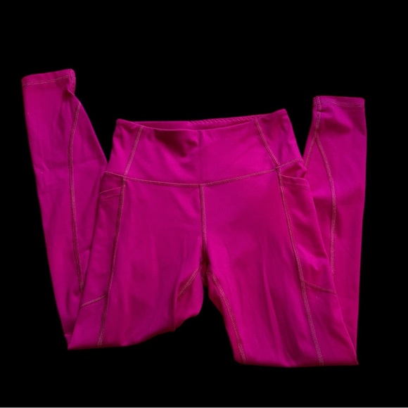 Victoria’s Secret Incredible Essential Leggings Barbie Pink - Picture 5 of 7